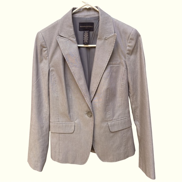 Banana Republic Jackets & Blazers - Banana Republic Grey One Button Blazer Size 4